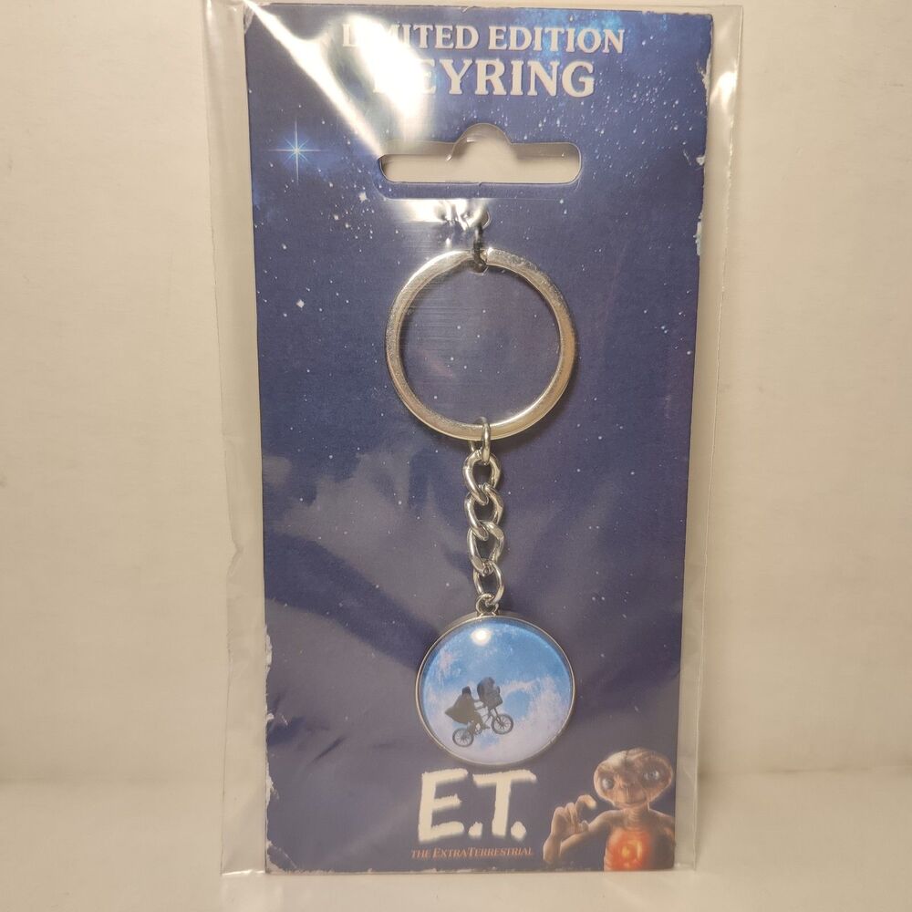 E.T. Extraterrestrial Limited Edition Moon Metal Keychain Official Collectible